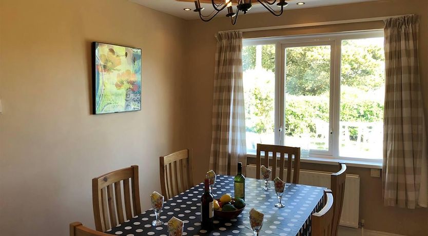 Photo of 5 Bed in Clifden