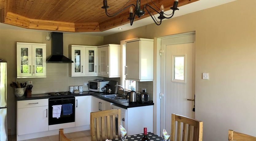 Photo of 5 Bed in Clifden