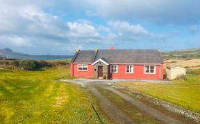 Photo of 4 Bed in Dunquin