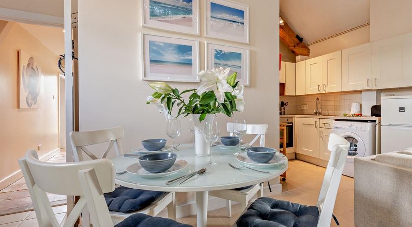 Photo of 2 Bed in Sedgehill