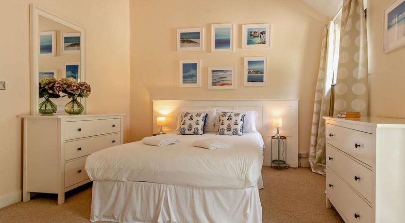 Photo of 2 Bed in Sedgehill