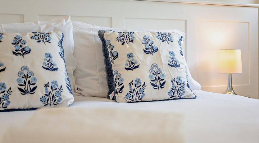 Photo of 2 Bed in Sedgehill