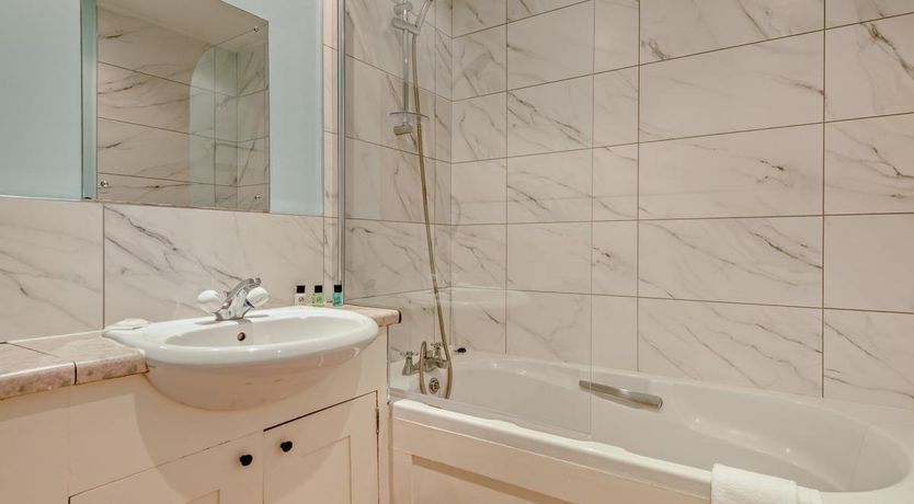 Photo of 2 Bed in Sedgehill