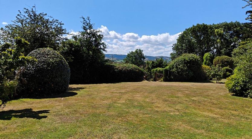 Photo of 2 Bed in Taunton