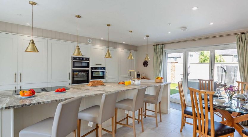 Photo of 4 Bed in Saint Asaph