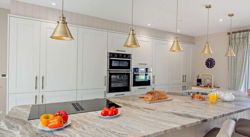 Photo of 4 Bed in Saint Asaph