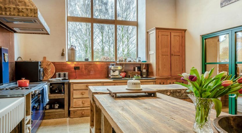 Photo of 5 Bed in King's Lynn