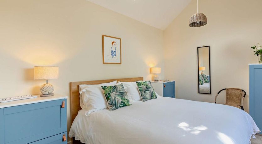 Photo of 2 Bed in Taunton