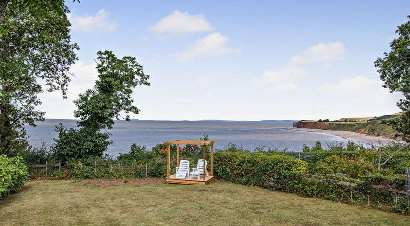 Photo of 2 Bed in Taunton