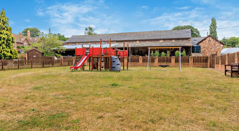 Photo of 2 Bed in West Quantoxhead