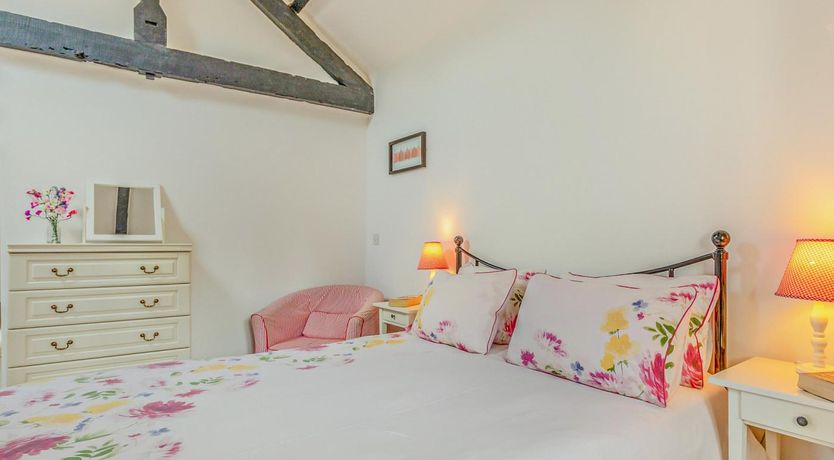 Photo of 3 Bed in Taunton