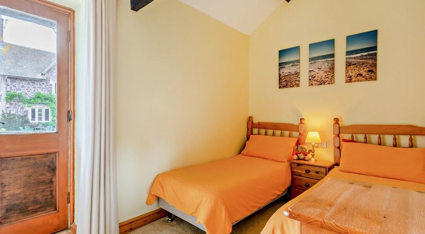 Photo of 3 Bed in West Quantoxhead