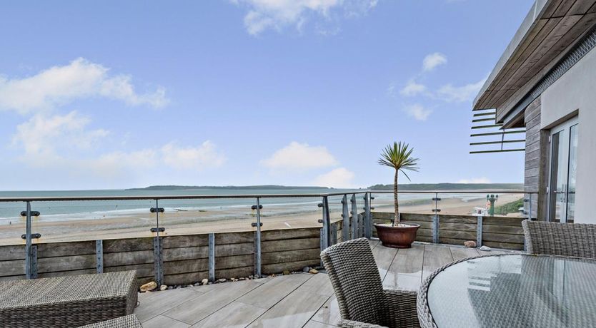 Photo of 2 Bed in Tenby