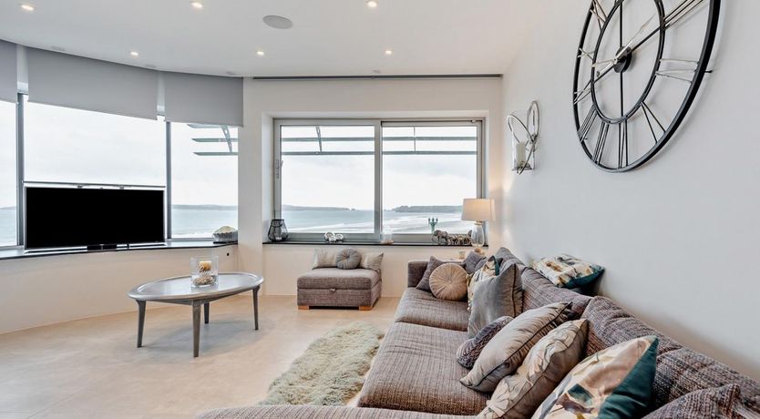 Photo of 2 Bed in Tenby