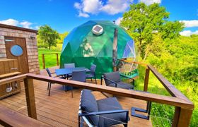 Photo of scotney-luxury-dome