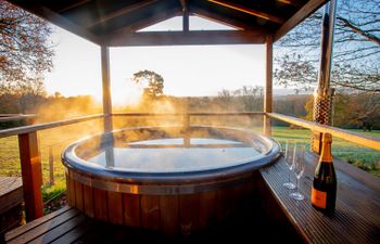 Knole Luxury Dome Holiday Home