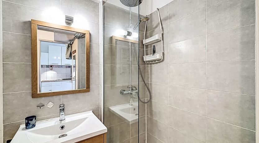 Photo of L'Equateur Apartment 4