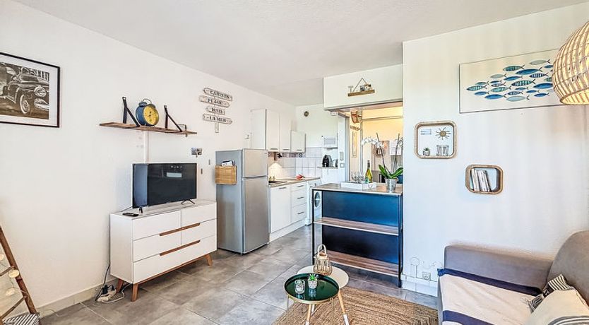 Photo of L'Equateur Apartment 4