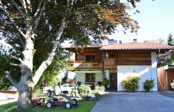 Lodron Holiday Home