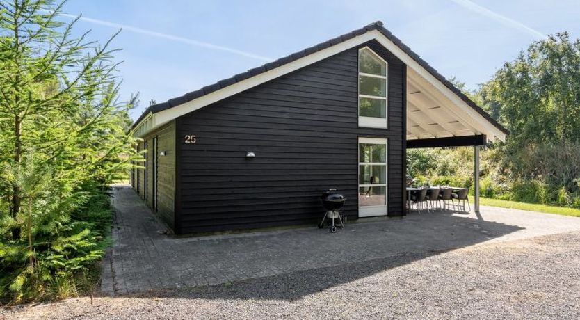 Photo of "Ralda" - 590m from the sea