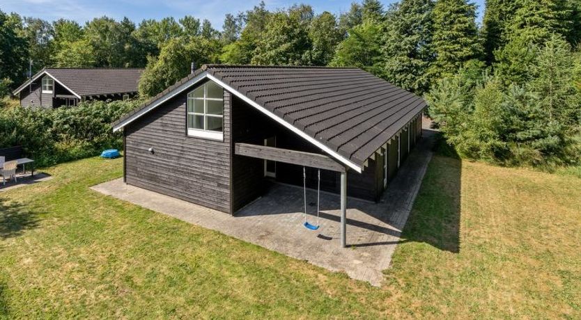 Photo of "Ralda" - 590m from the sea