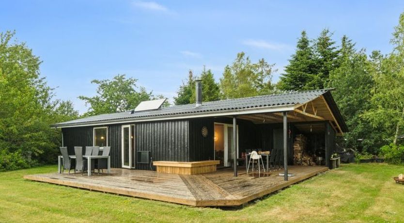 Photo of "Bruno" - 400m from the sea