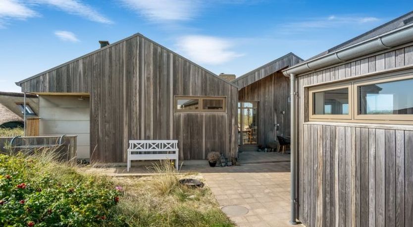 Photo of "Friede" - 100m from the sea