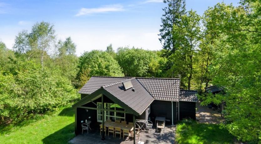 Photo of "Tomine" - 40km to the fjord