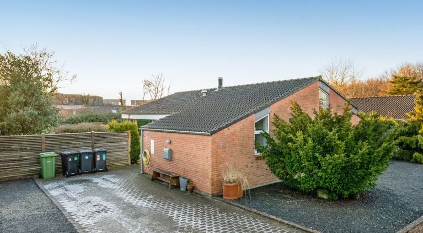 Photo of "Takenya" - 350m to the fjord