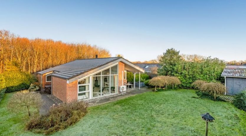 Photo of "Takenya" - 350m to the fjord