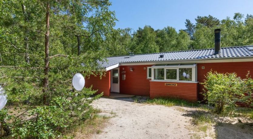 Photo of "Lisa" - 650m from the sea