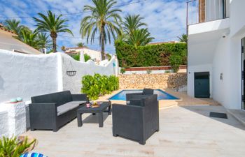 Hagios Holiday Home