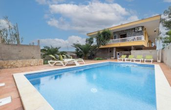 Corbella Holiday Home