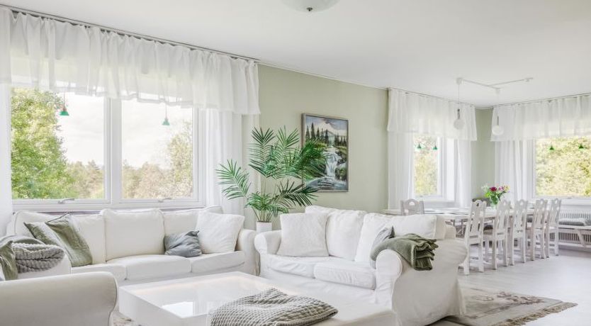 Photo of Linsell Villan