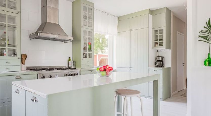 Photo of Linsell Villan