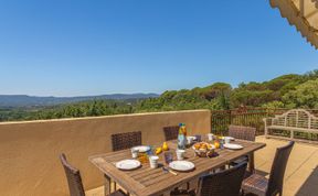 Photo of Les Terrasses de Grimaud Apartment 2