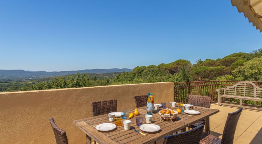 Photo of Les Terrasses de Grimaud Apartment 2