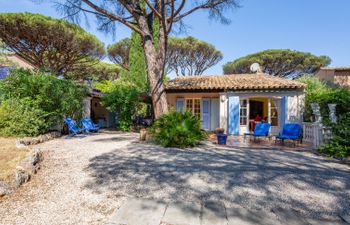 Font Mourier Holiday Home