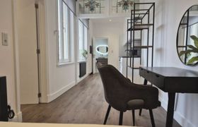 Photo of centrally-located-les-anemones