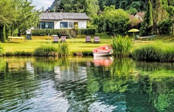 Rose Holiday Home