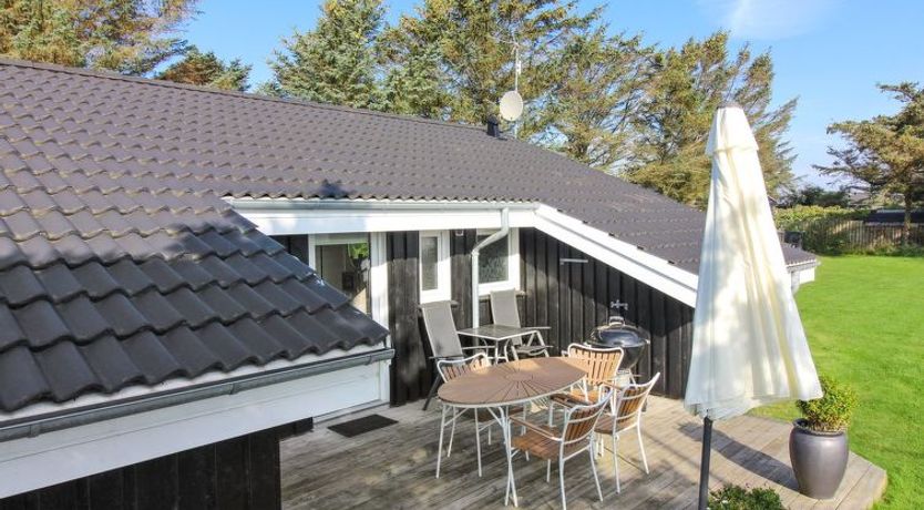 Photo of "Söhnke" - 400m from the sea