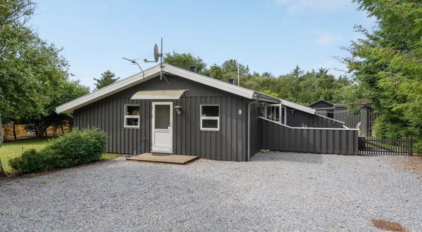 Photo of "Ønder" - 800m from the sea