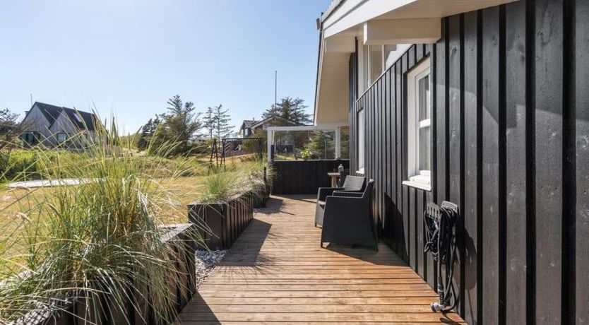 Photo of "Gun" - 450m from the sea