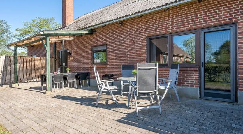 Photo of "Evina" - 17km to the fjord