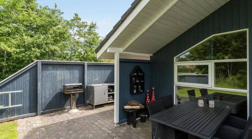 Photo of "Jarik" - 1.2km to the fjord