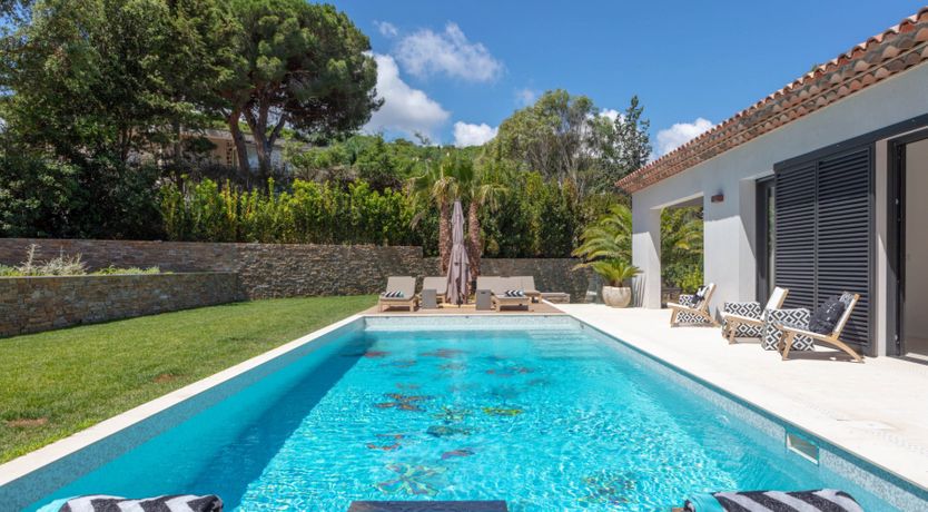 Photo of Brilliant Sea