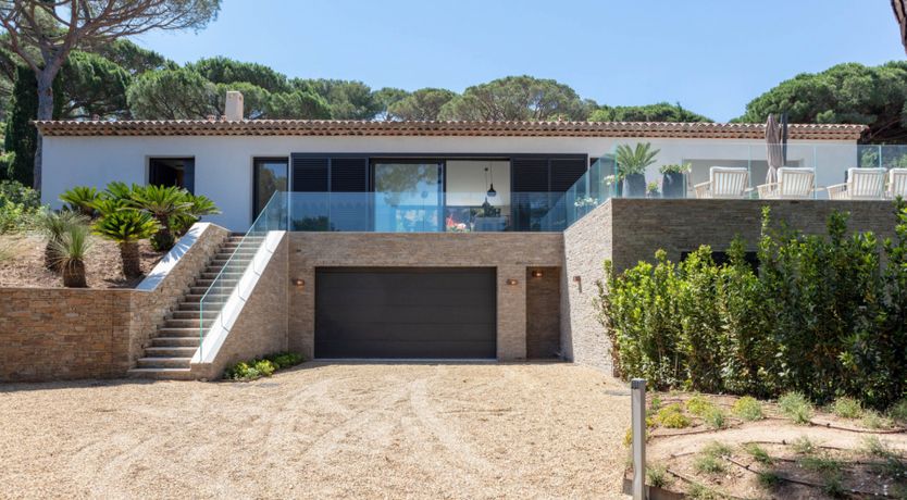 Photo of Brilliant Sea