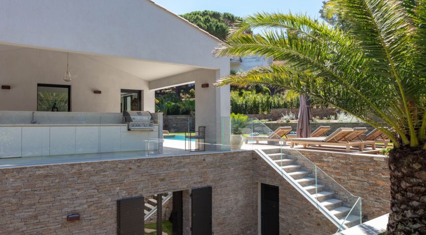 Photo of Brilliant Sea