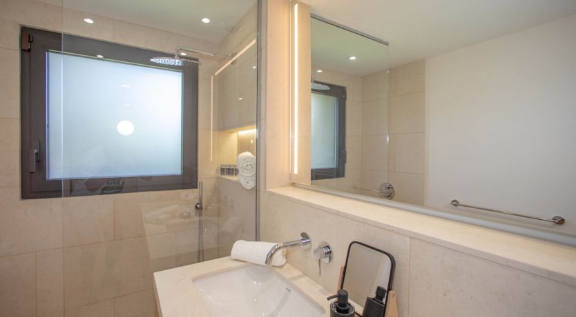 Photo of Brilliant Sea