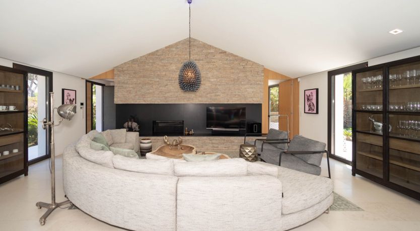 Photo of Brilliant Sea